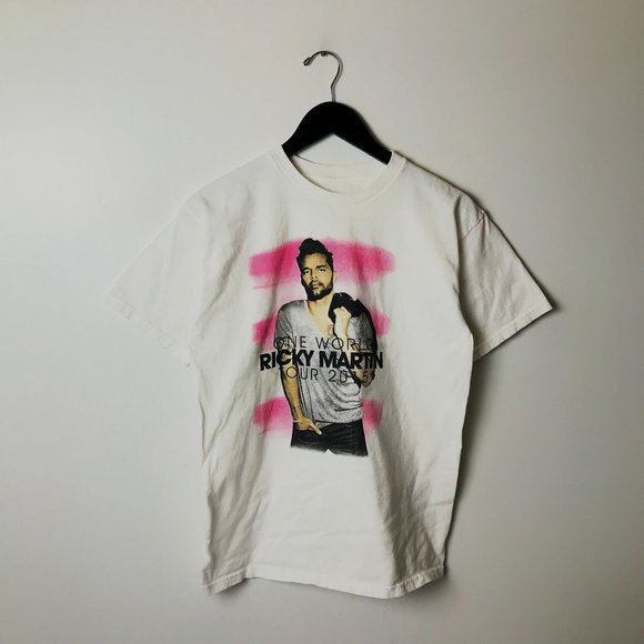 2015 One World Ricky Martin Tour T Shirt Artist Concert Graphic Tee M - Picture 11 of 15